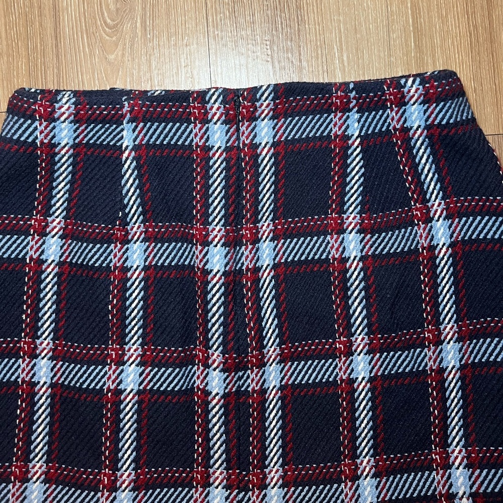 Plaid Navy Blue and Red Mini Skirt Size M - Picture 9 of 11